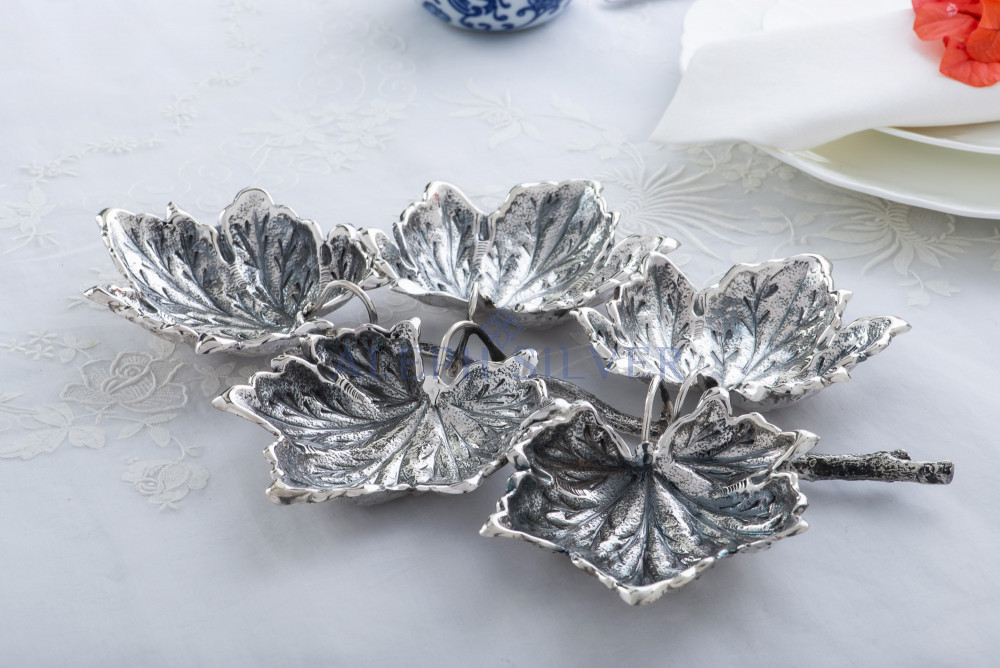 925 Sterling Silver Five Leaves Shaped Bowl 925 Sterling Silver Five Leaves Shaped Bowl