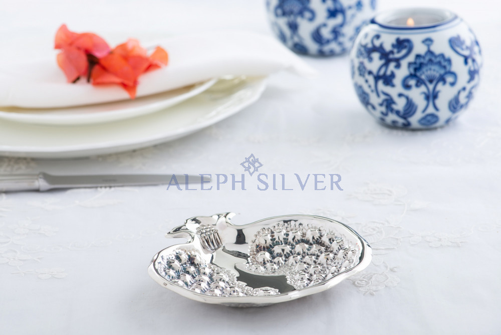 925 Sterling Silver Handmade Pomegranate-Shaped Decorative Serving Bowl 925 Sterling Silver Handmade Pomegranate-Shaped Decorative Serving Bowl