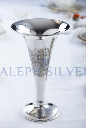 925 Sterling Silver Stunning Design Vase 