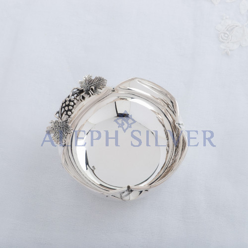 925 Sterling Silver Handmade Serving Bowl with Grape-Shaped Decorative Piece