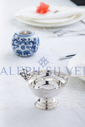 925 Sterling Silver Small Serving Bowl With Ribbon-Shaped Decorative Piece