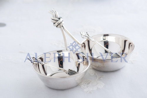 925 Sterling Silver Table Salt and Pepper with Knotted Handle and Two Highly Decorative Sea Shell-Shaped Serving Spoons