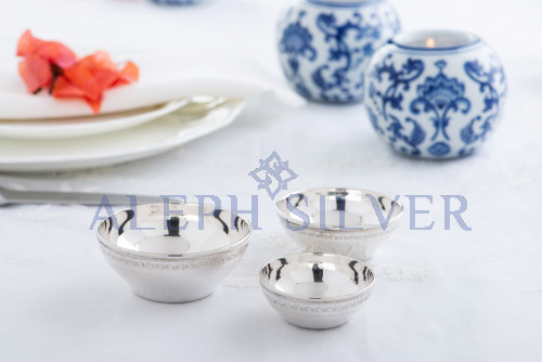 925 Sterling Silver Elegantly Design Small  Bowls with Rope and Flower Pattern on The Outside Rim