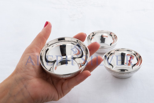 925 Sterling Silver Elegantly Design Small  Bowls with Rope and Flower Pattern on The Outside Rim