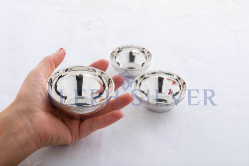 925 Sterling Silver Elegantly Design Small  Bowls with Rope and Flower Pattern on The Outside Rim